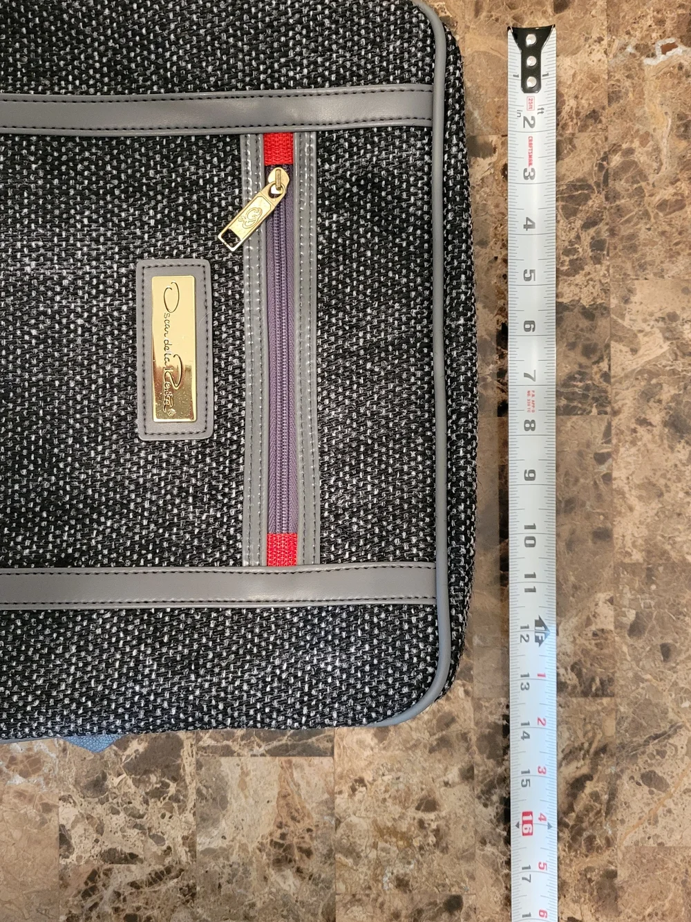 Oscar de la Renta Gray Tweed Textured Travel Bag Set with Gold Hardware
